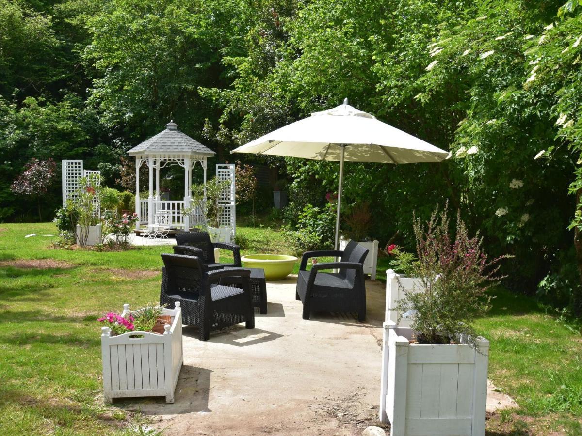 Superb Holiday Home Near The Beach Quinéville Extérieur photo