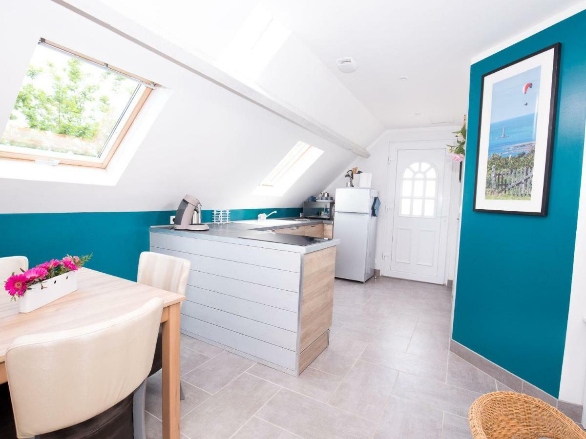 Superb Holiday Home Near The Beach Quinéville Extérieur photo